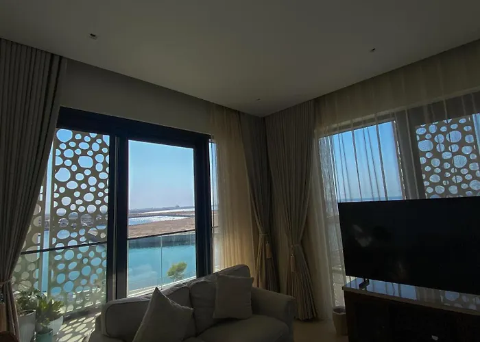 Juman Flat Marina And Sea View